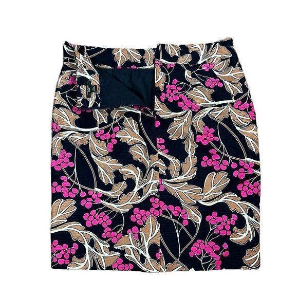 Ann Taylor Navy And Fuchsia Pencil Skirt, Size 6P, Like New - Picture 3 of 6